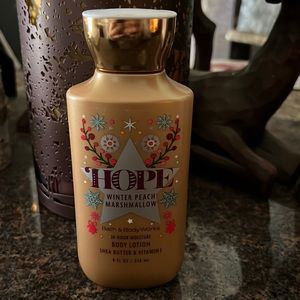 Bath and Body works Hope Winter Peach Marshmallow